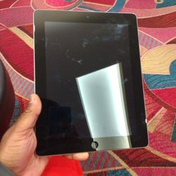 Selling This iPad Works Perfect Looking To Sell Today 