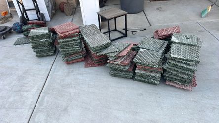 Sports/basketball floor plastic tile