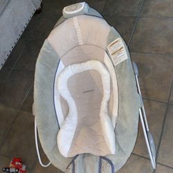 Baby Swing (Plays Music)