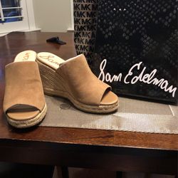Sam Edelman Suede sandals size 5 I only wore a couple times￼