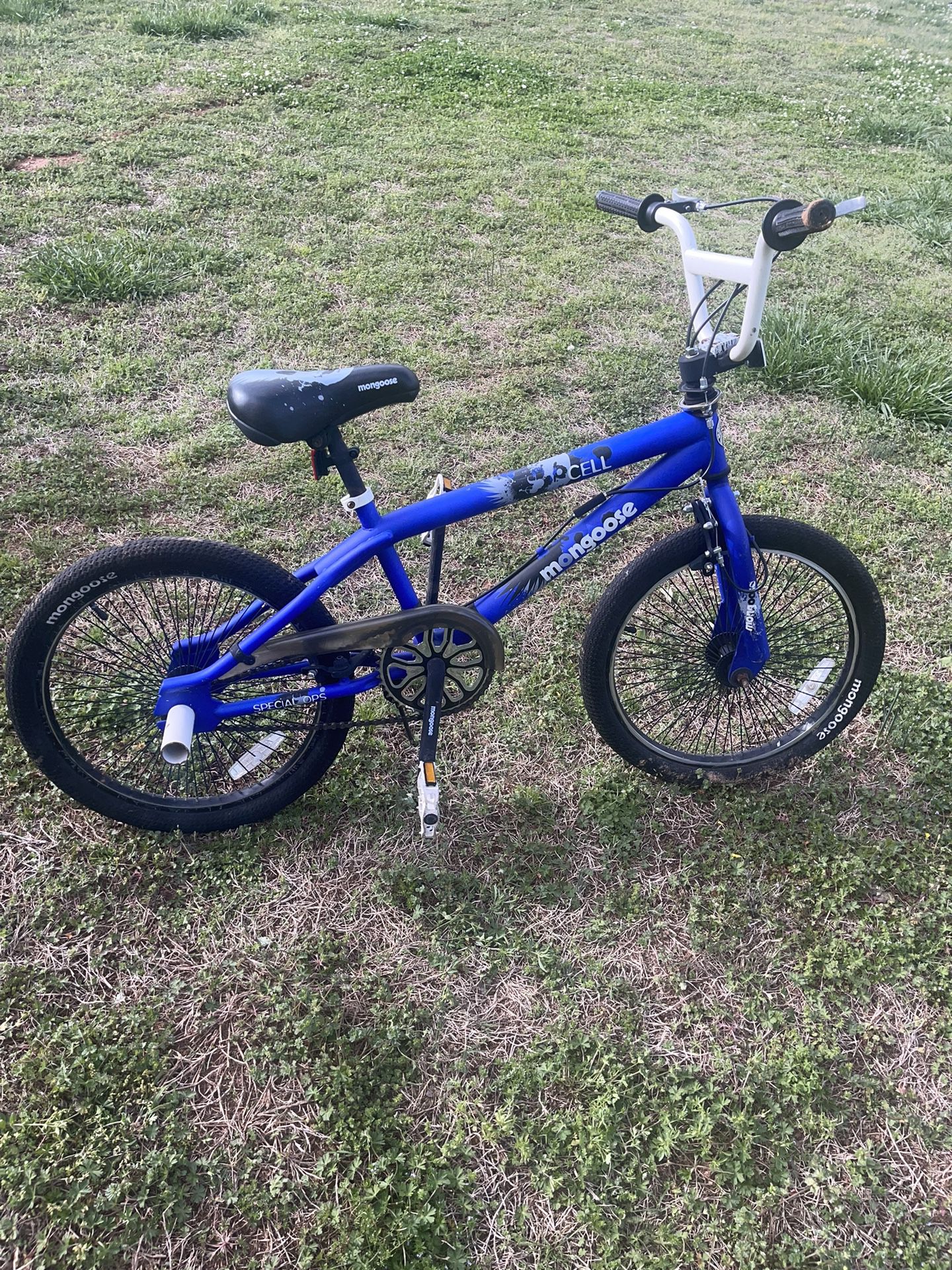 Mongoose Kids Bike 20”