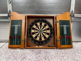 Dartboard Cabinet Set