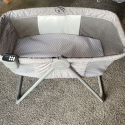 Evenflo Portable Bassinet