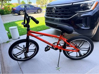 Like New 20” Mongoose Youth Legion Mag BMX Bike