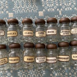 Vtg. 14 Retro Spice Jars With Lids (labels As Is)