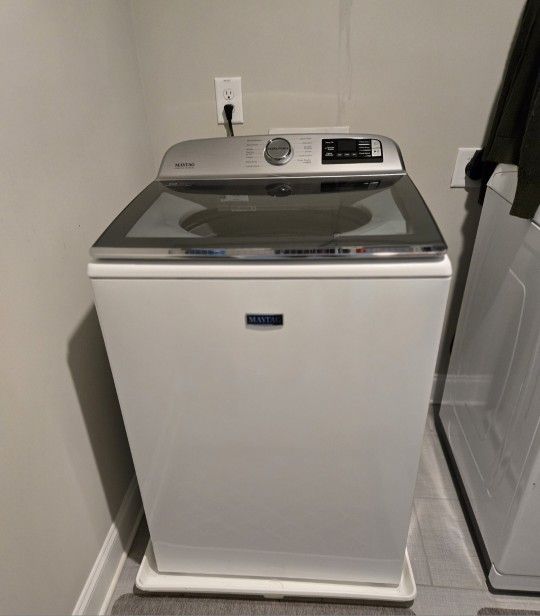Maytag High Efficiency Impeller Smart Compatible Extra Large Top-Load Washer ( White ) ENERGY STAR