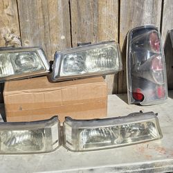 Headlight and Taillight Assembly Combo 2005 Chevy Silverado 