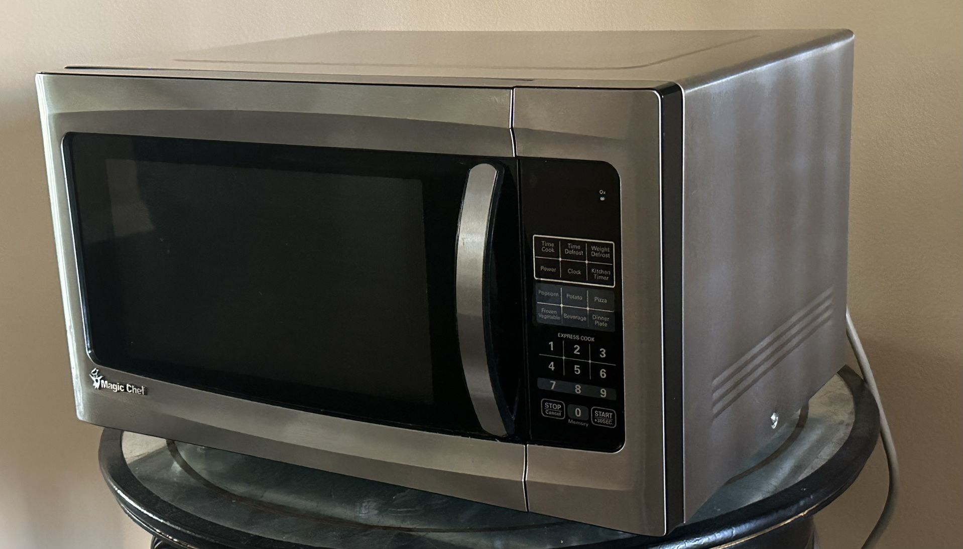Magic Chef Microwave 