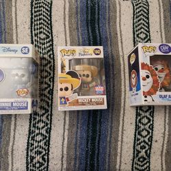Disney Funko Pops Mickey Minnie And Olaf