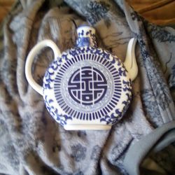  Large Chinese TEA POT "Bombay"  Ceramic Teapott