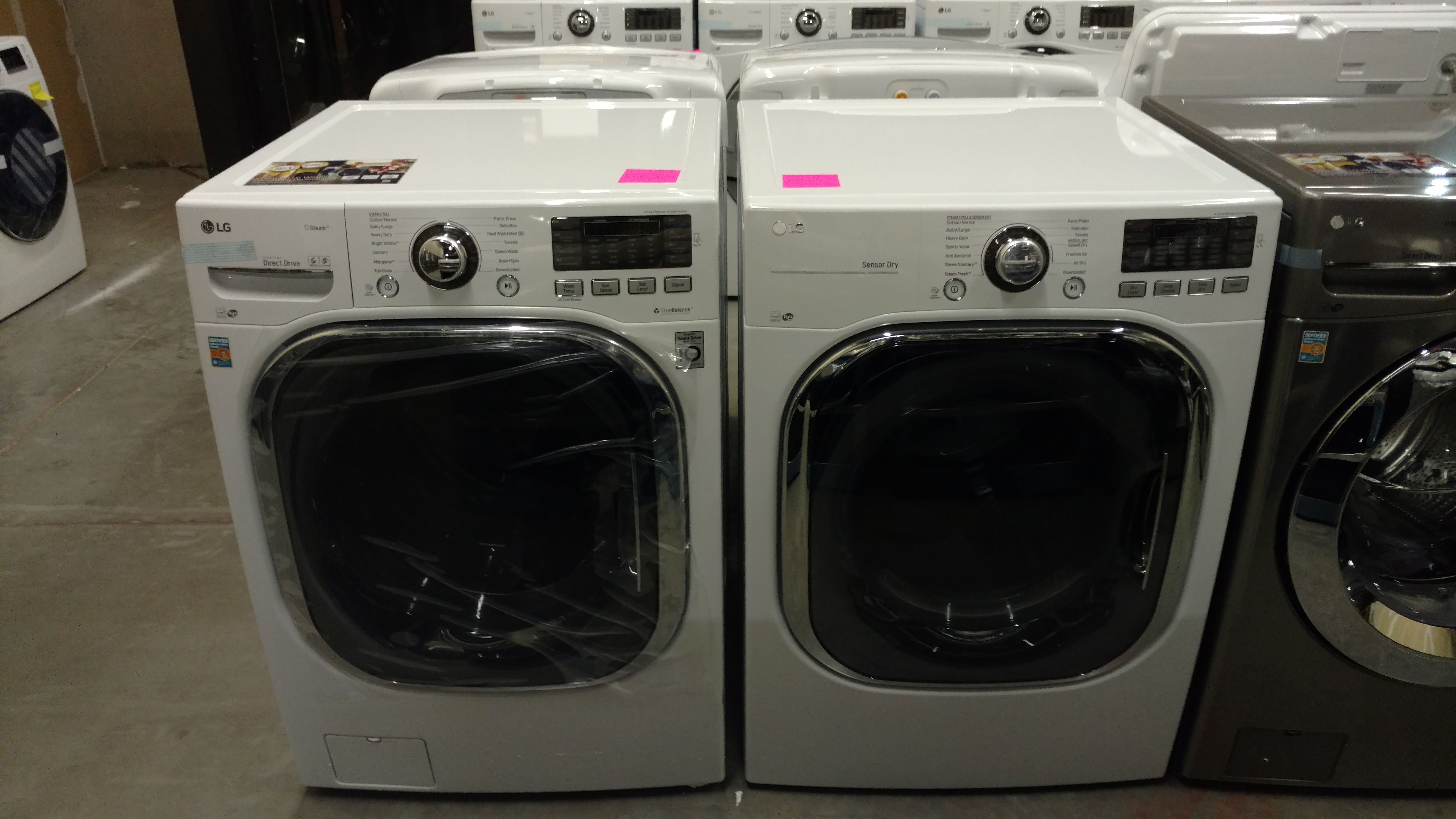 New LG Washer and Dryer Set with Turbo Wash and Steam. WM4379HWA & DKEX4370HWA
