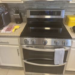 LG INDUCTION COOKTOP W DOUBLE OVENS, CONVECTION, AIR FRY. SOUS VIDE