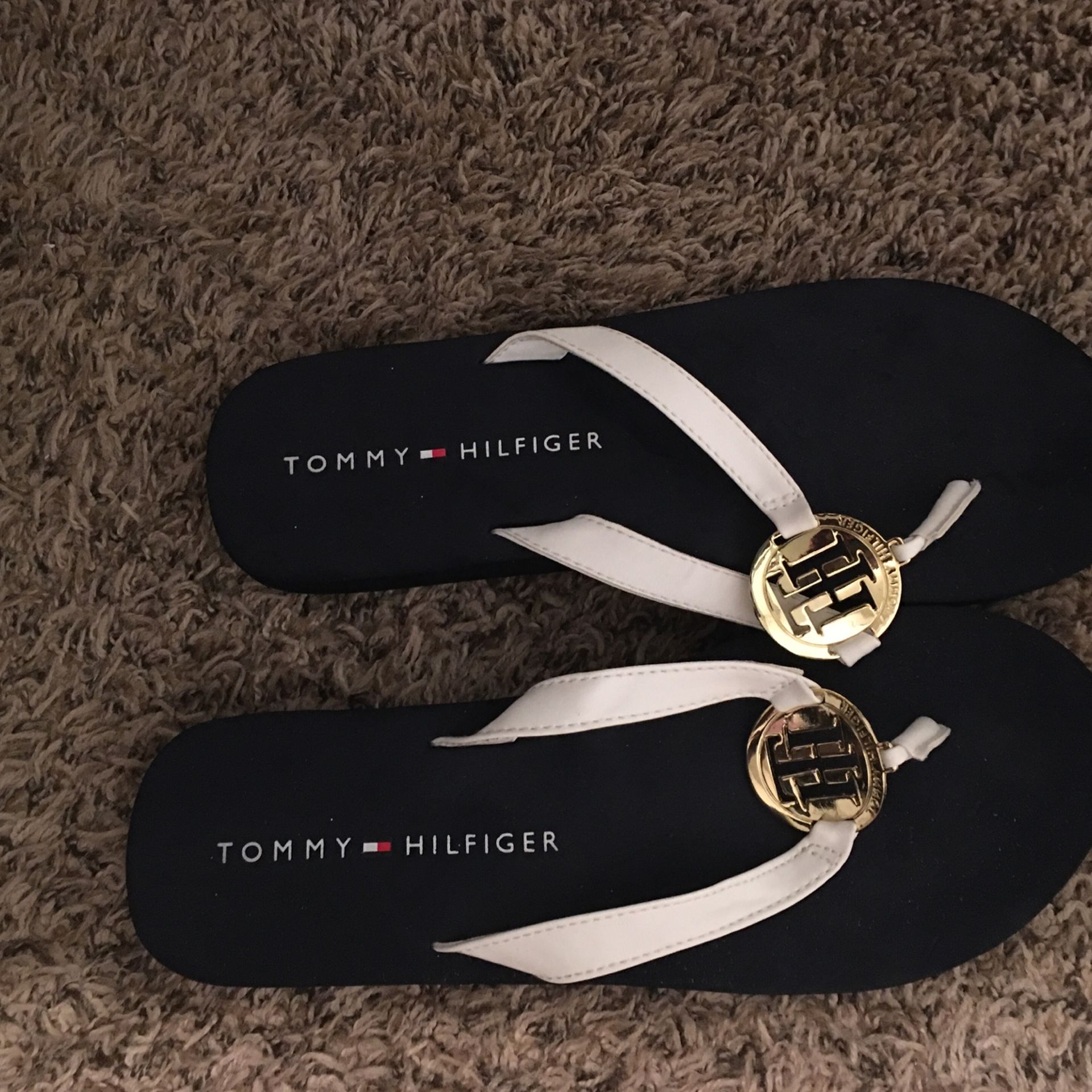 Tommy Hilfiger Size 81/2 -9