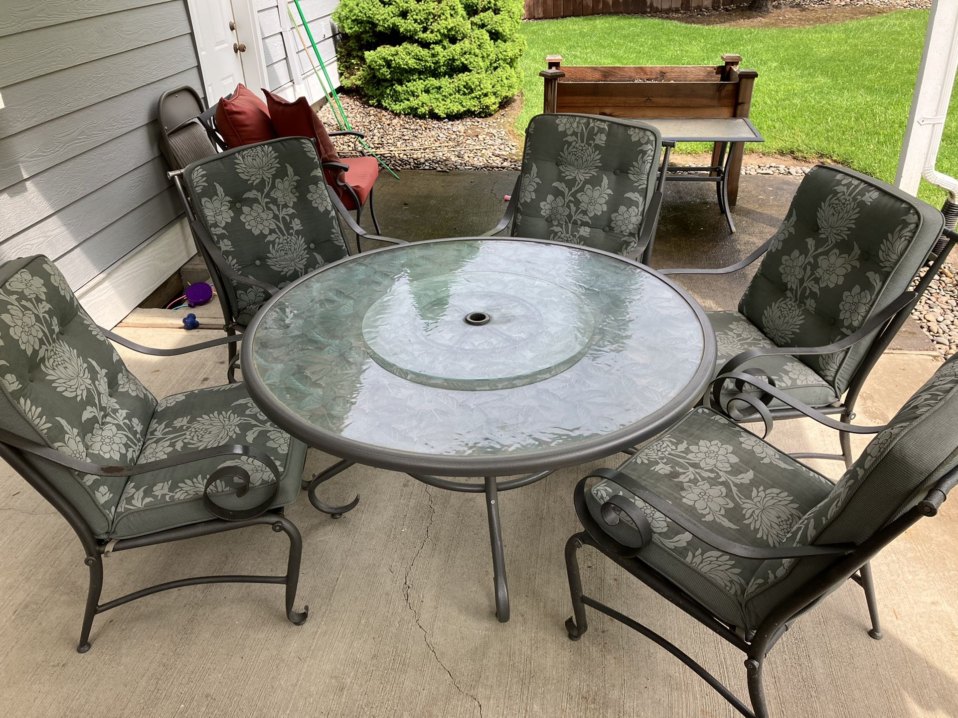 5 Chair Glass Top Patio Set