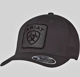 Ariat Snapback adjustable  black