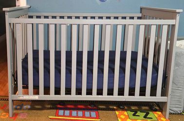 Delta Children : Cribs