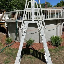 Lockable Above Ground Pool Ladder