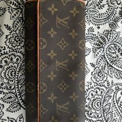 Louis Vuitton Monogram Clutch / Shoulder Bag – Pre-Owned