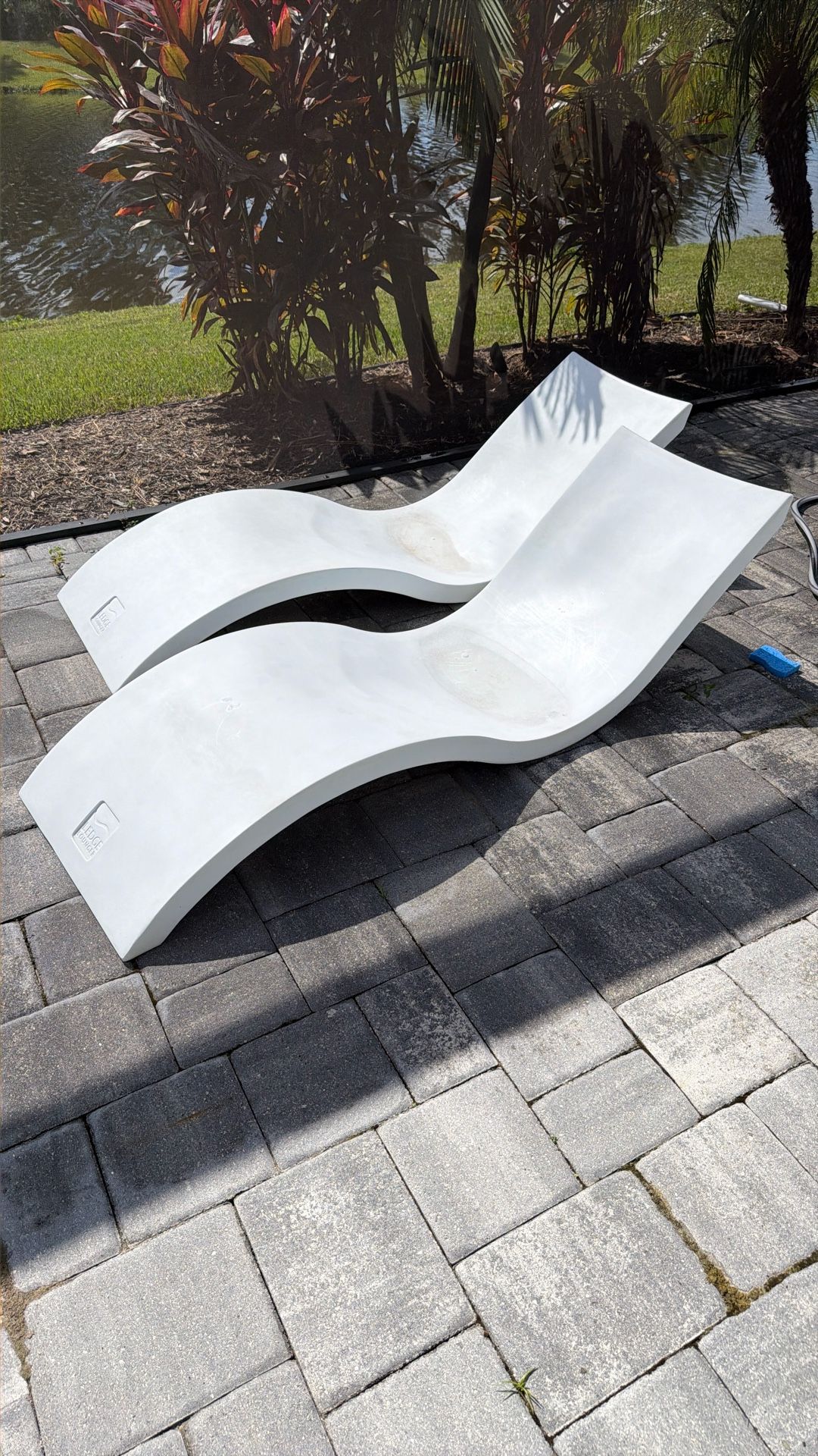 2 Ledge Lounger Chairs 