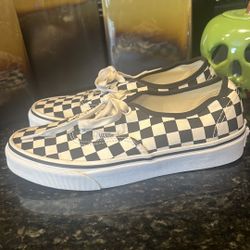 Vans Old Skool Checkerboard Women’s Size 7