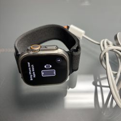 Barely used Apple Watch Ultra 1 32gb unlocked for any carrier battery health 94%🥰 zero scratches zero dents. Brand new condition  +++++Spanish+++++ A