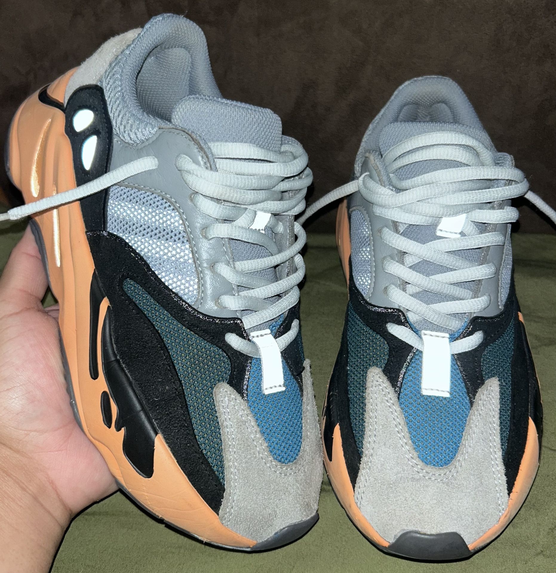 Yeezy 700 V3