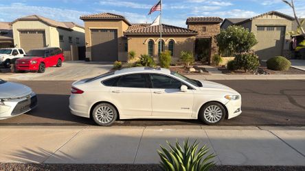 Ford fusion SE Hybrid