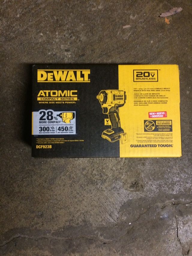 DeWalt 3/8 Compact Impact Wrench DCF923B