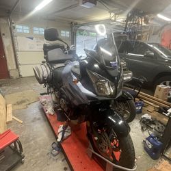 Suzuki DL650 V-Strom