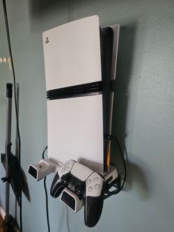PS5 Pro – 2TB – Excellent Condition
