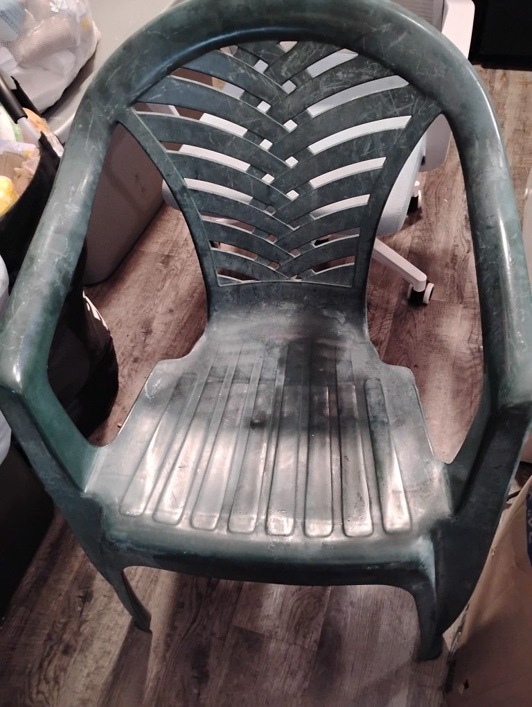 Chair $5