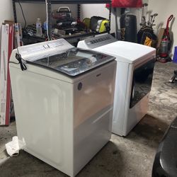 Whirlpool Washer And Dryer 