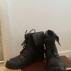 [Like New]Studded Combat Boots