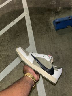Travis Scott Medium Olive Jordan 1 Low