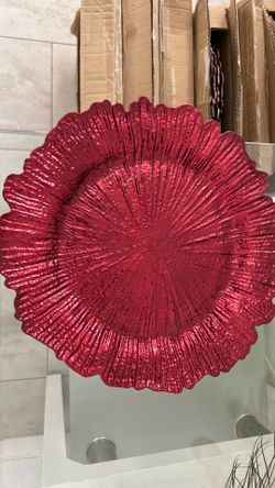 Red fancy plates