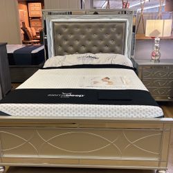 Queen Bed Frame (No Mattress Included) 
