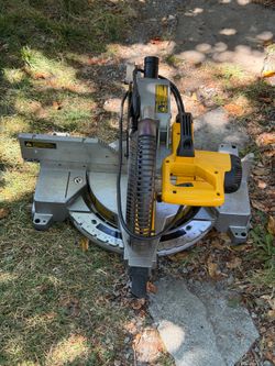 Dewalt DW715 Compound Miter Saw 12”
