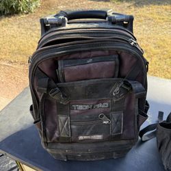 VETO TECH PAC BLACKOUT Backpack Tool Bag w/ Removable Tool Pocket Panels, Black (13" x 10" x 19-1/2"). 