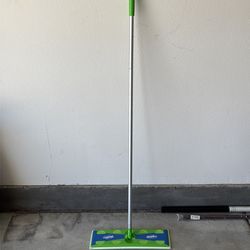 Swiffer mop for floors