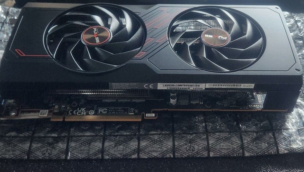 SAPPHIRE PULSE Radeon RX 7800 XT 16GB