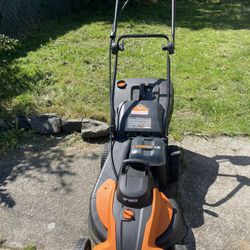 Battery Lawn Mower Small Size 