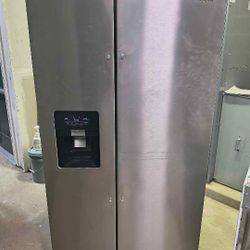 Whirlpool Refrigerator 