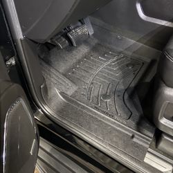 15-20 GMC Yukon WeatherTech Rubber Mats