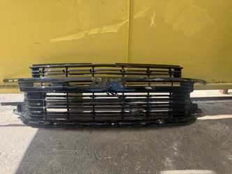 2021-2023 CHEVY TAHOE GRILLE OEM