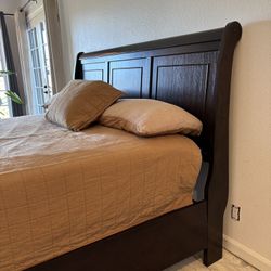 BED FRAME AND MATTRESS KING BEST OFFER 