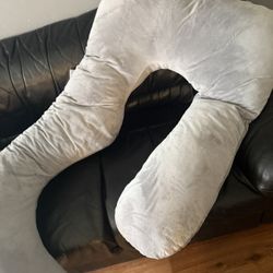 pregnancy pillow