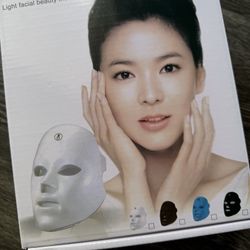 LED Face Mask Light Therapy