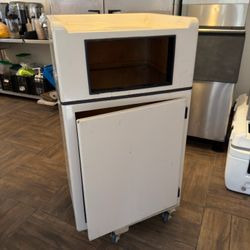 Commercial Trash Bin 