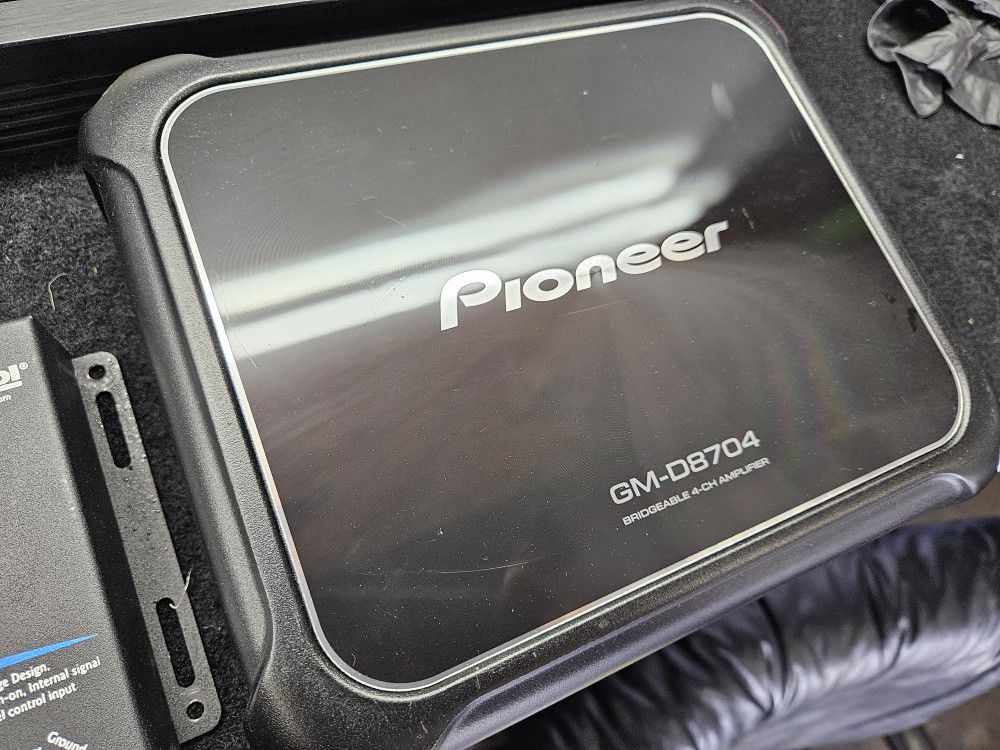 Pioneer 4 Ch Amplifier 
