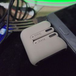 $20 For WIRELESS HEADPHONES AIRPOD STYLE EARBUDS With Translator APP